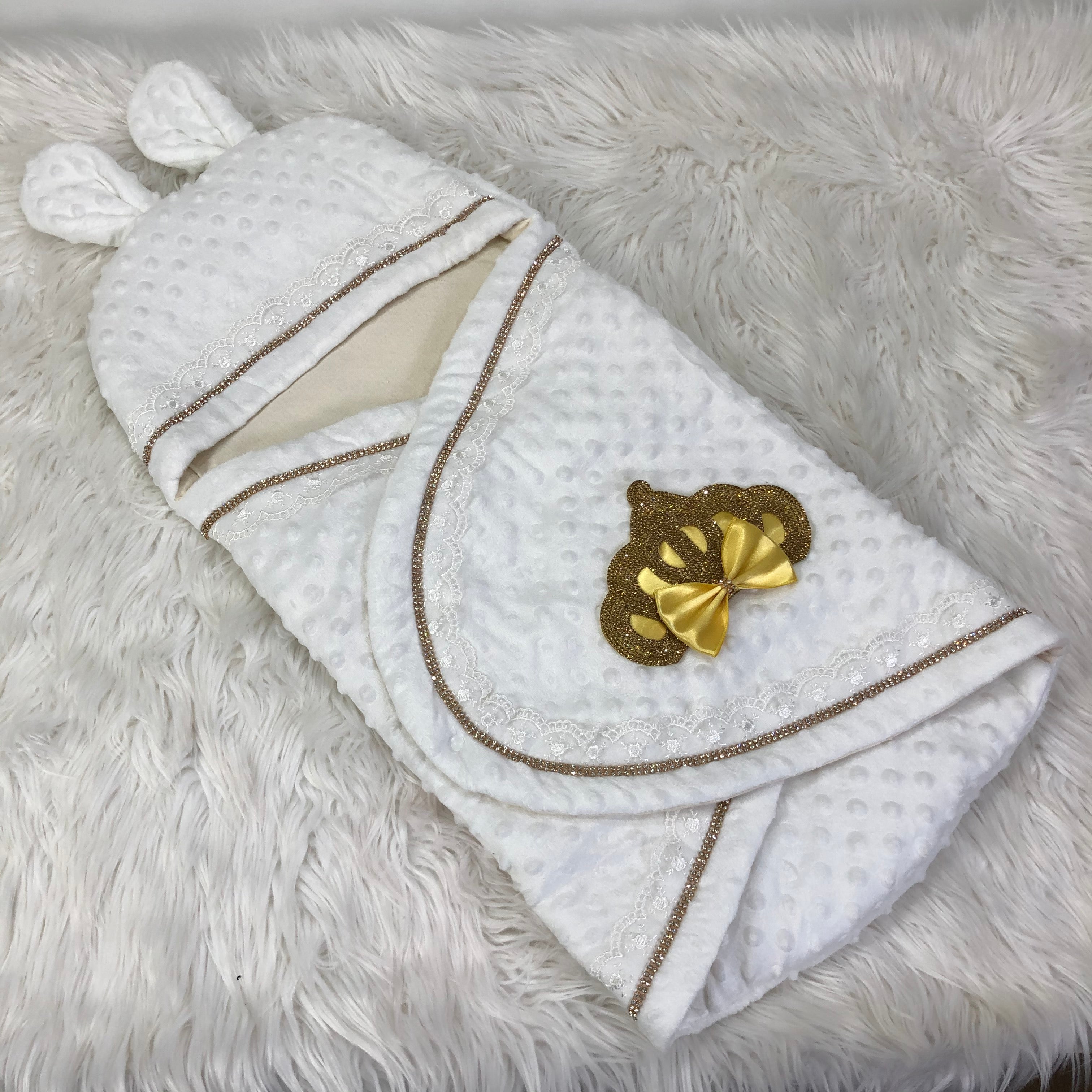 Crowned Elegance Nest Swaddle