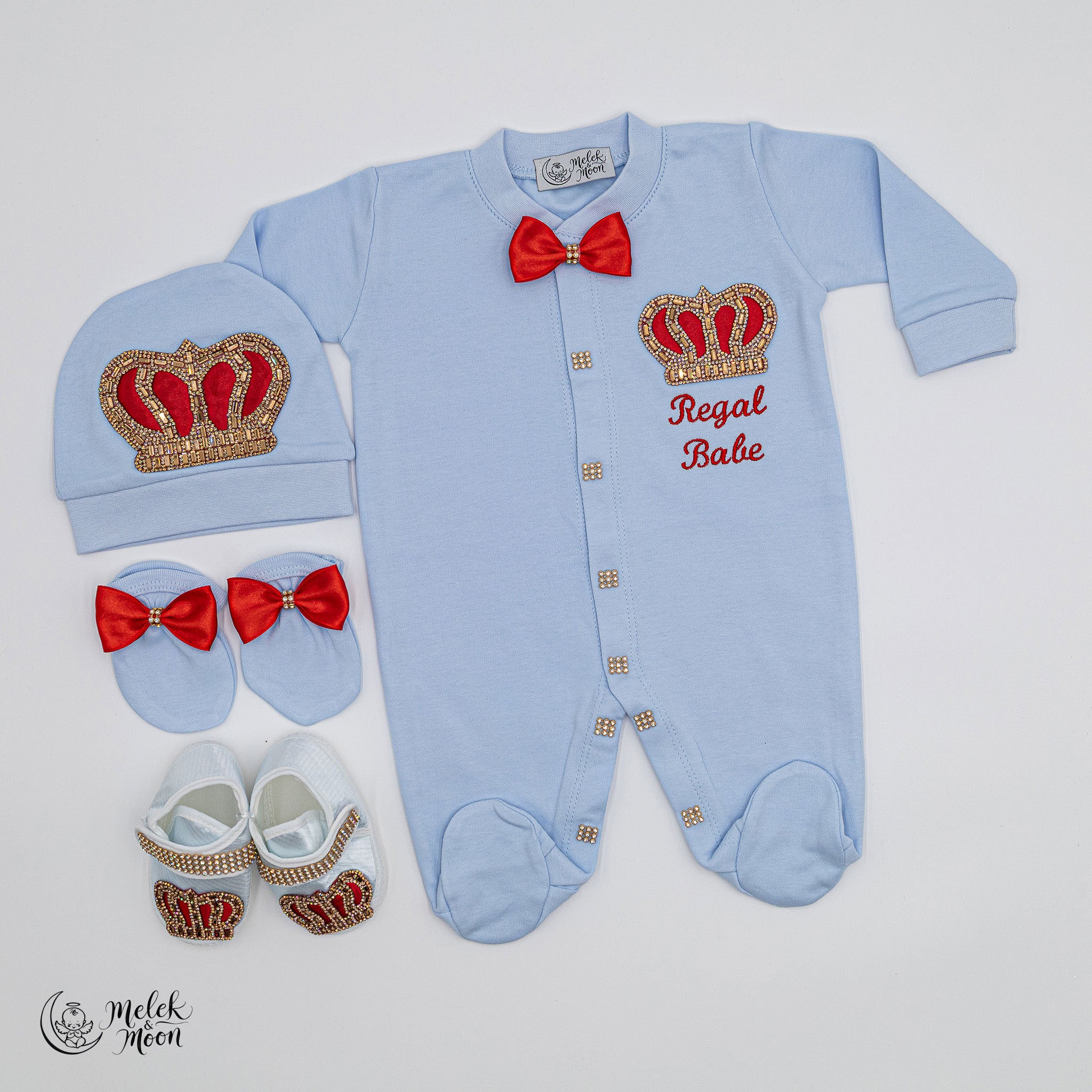 Conjunto de dijes majestuosos en azul y carmesí