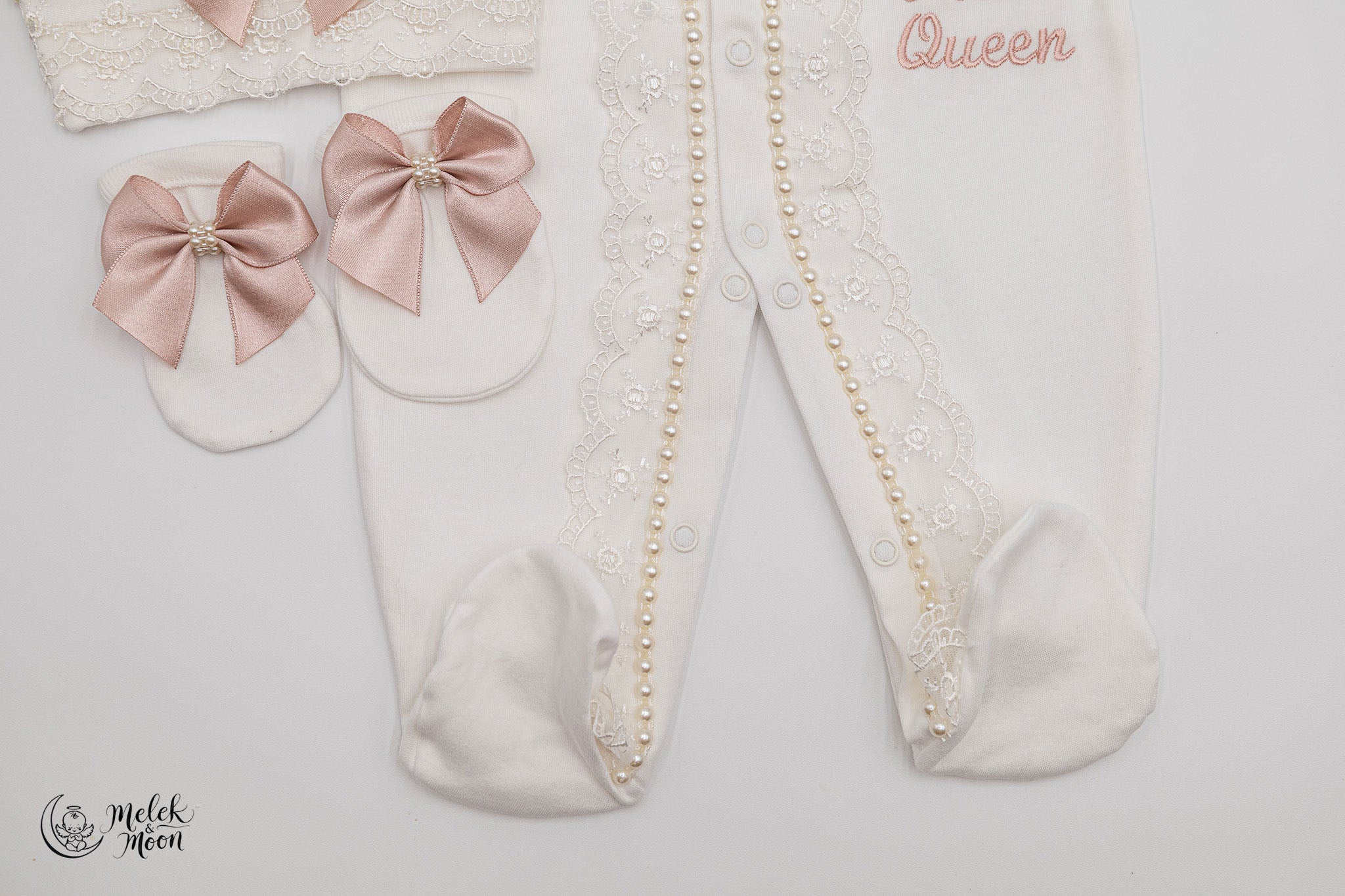 Petite Queen Pearl Crown Set