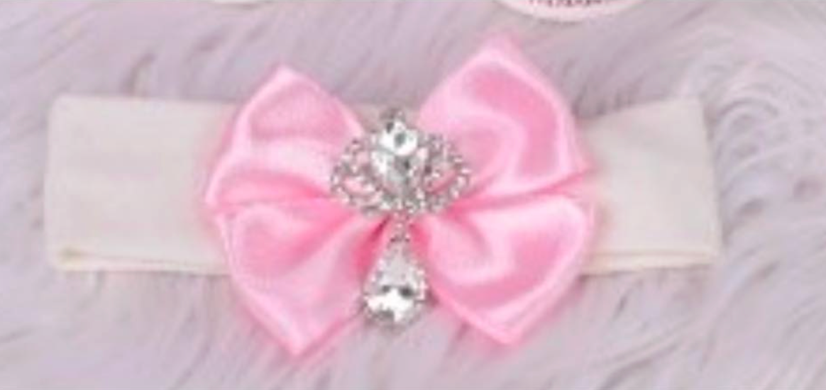 White/Pink Bib #1