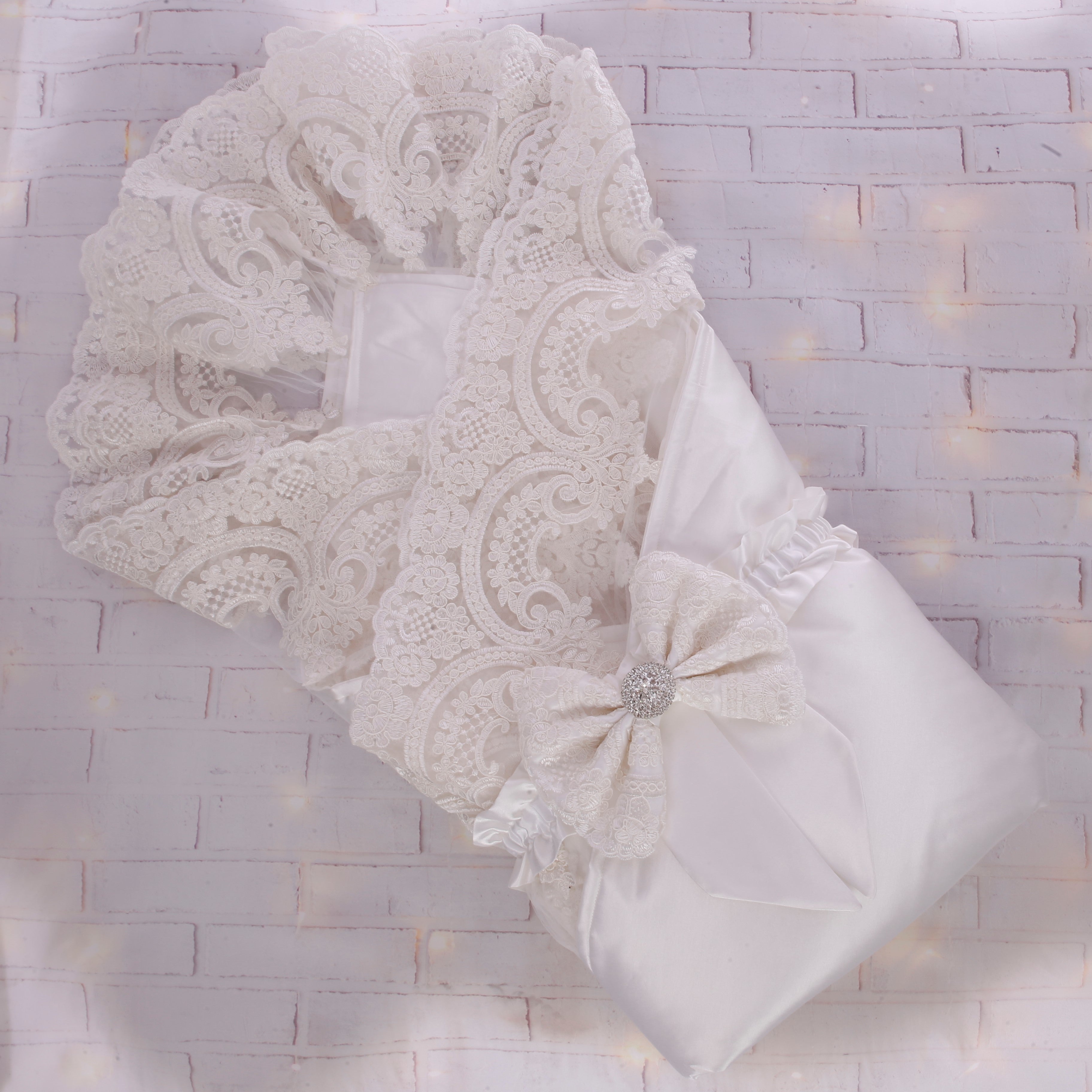 White Whisper Luxe Swaddle