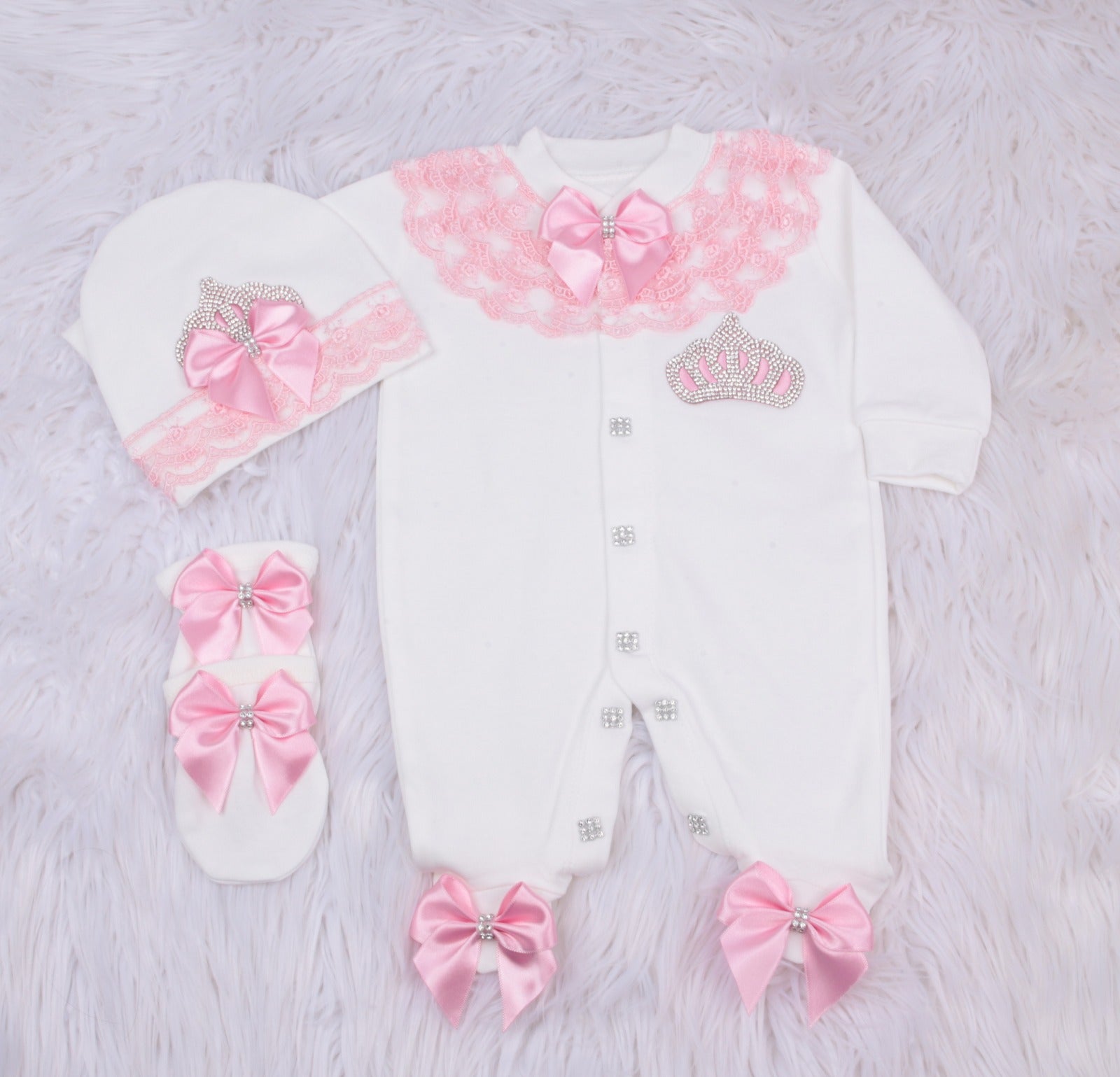 Blush Bow Royal Charm Set