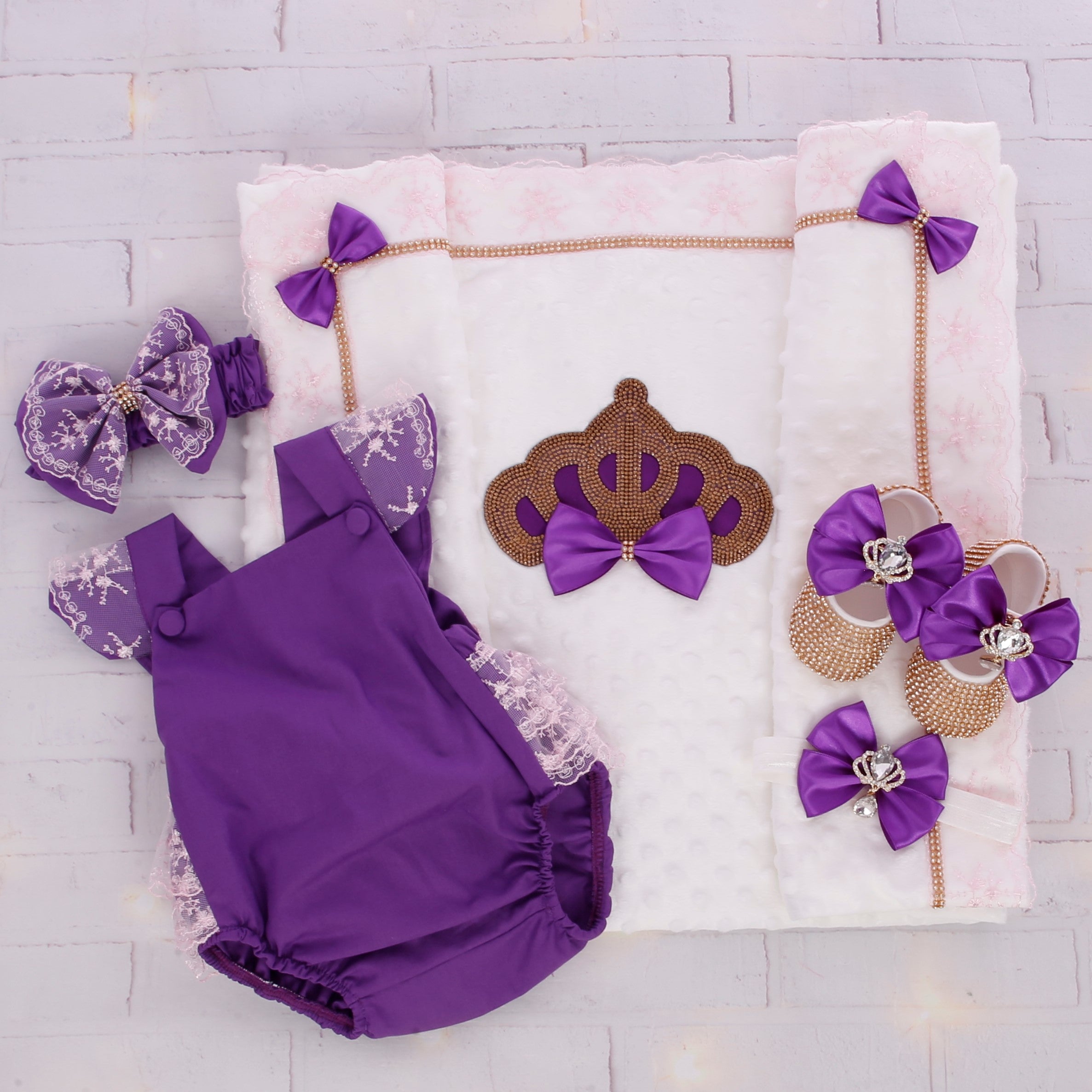 Elegante conjunto de realeza morado