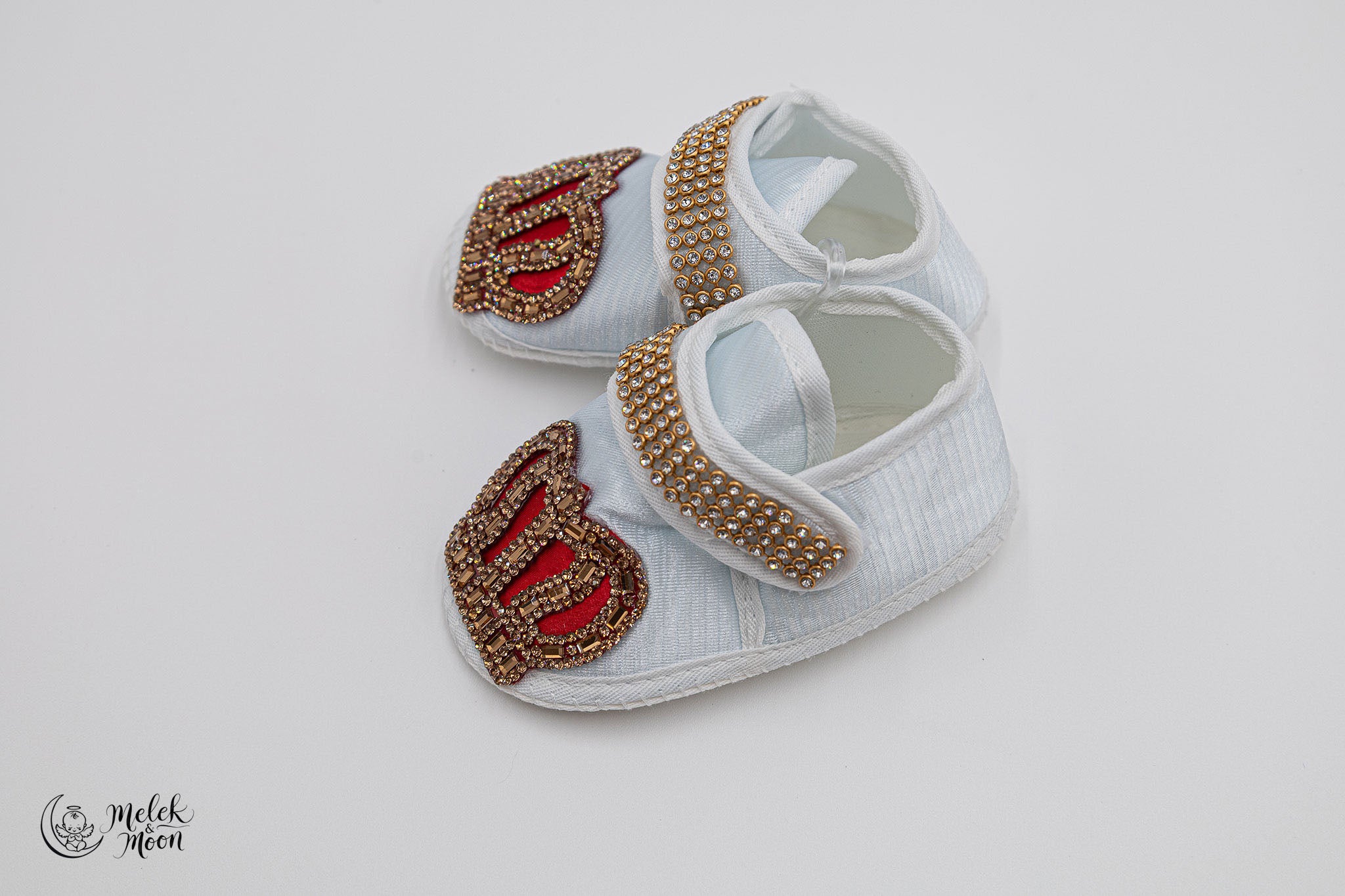 Conjunto de dijes majestuosos en azul y carmesí