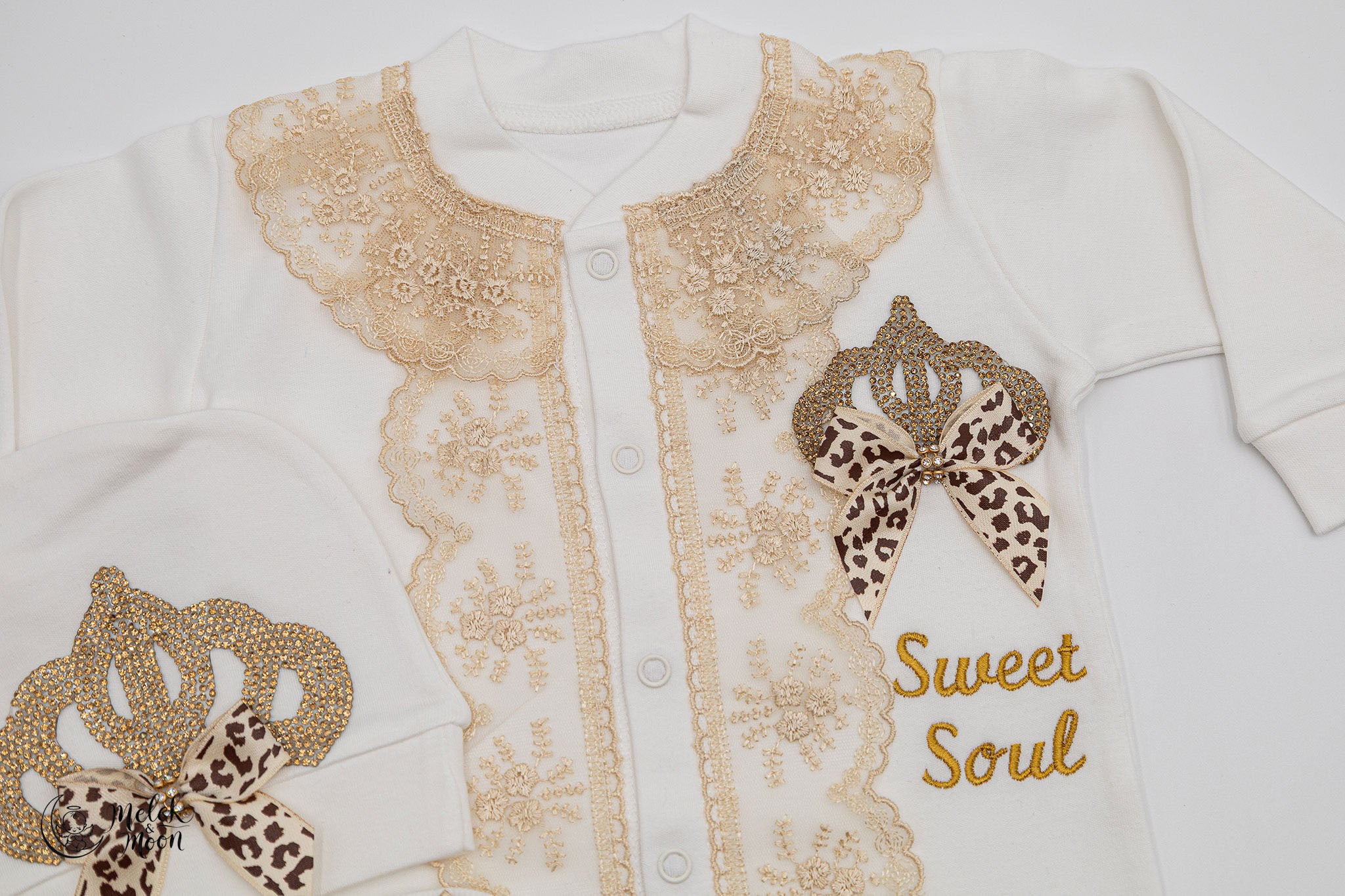 Golden Blossom Safari Set