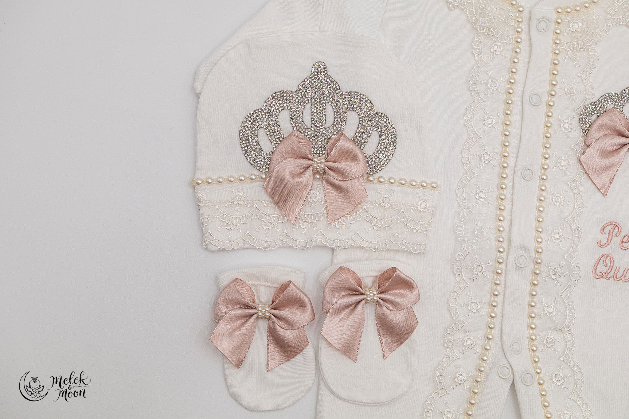 Petite Queen Pearl Crown Set