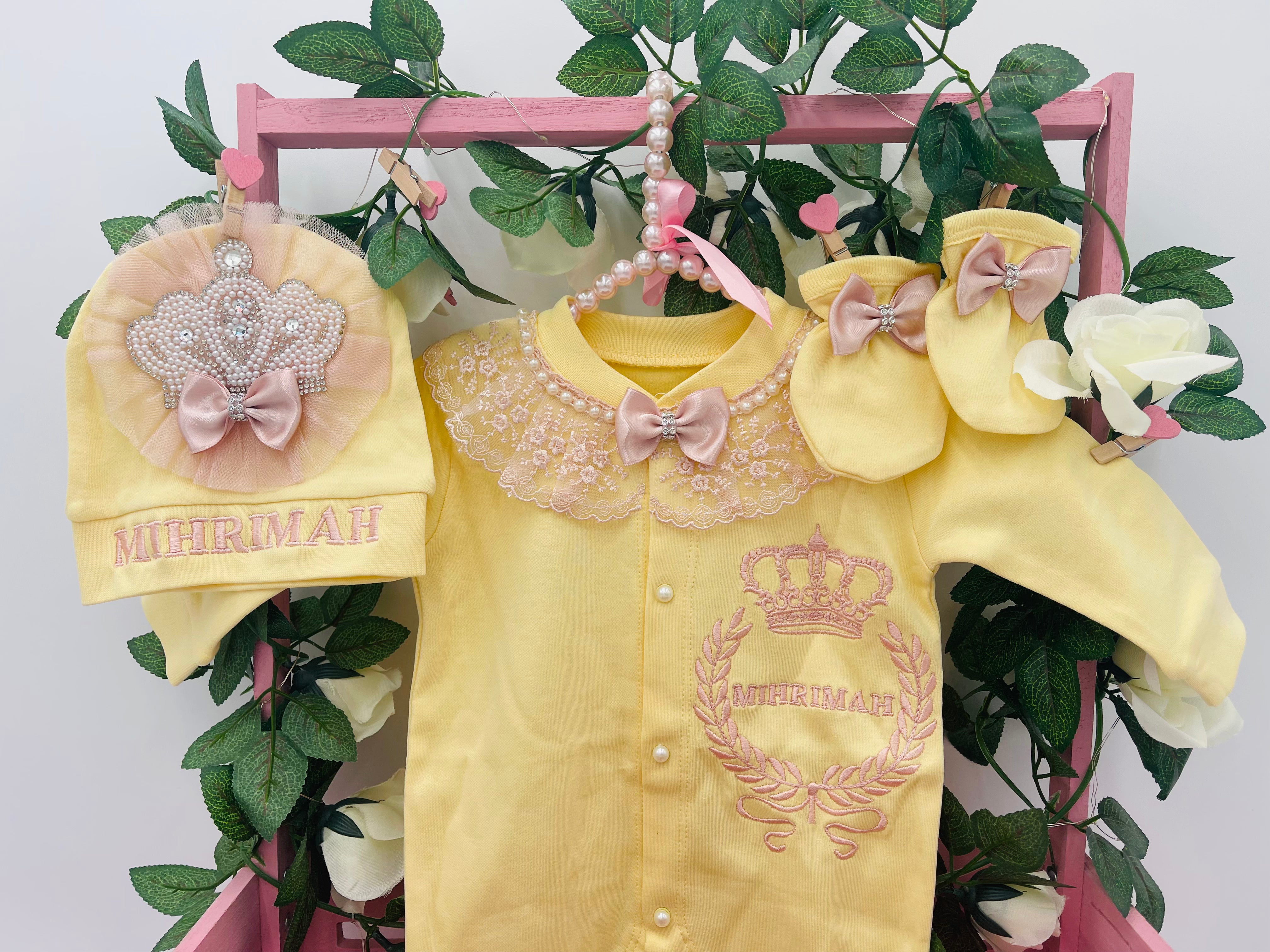 Gorgeous Yellow Crown Set