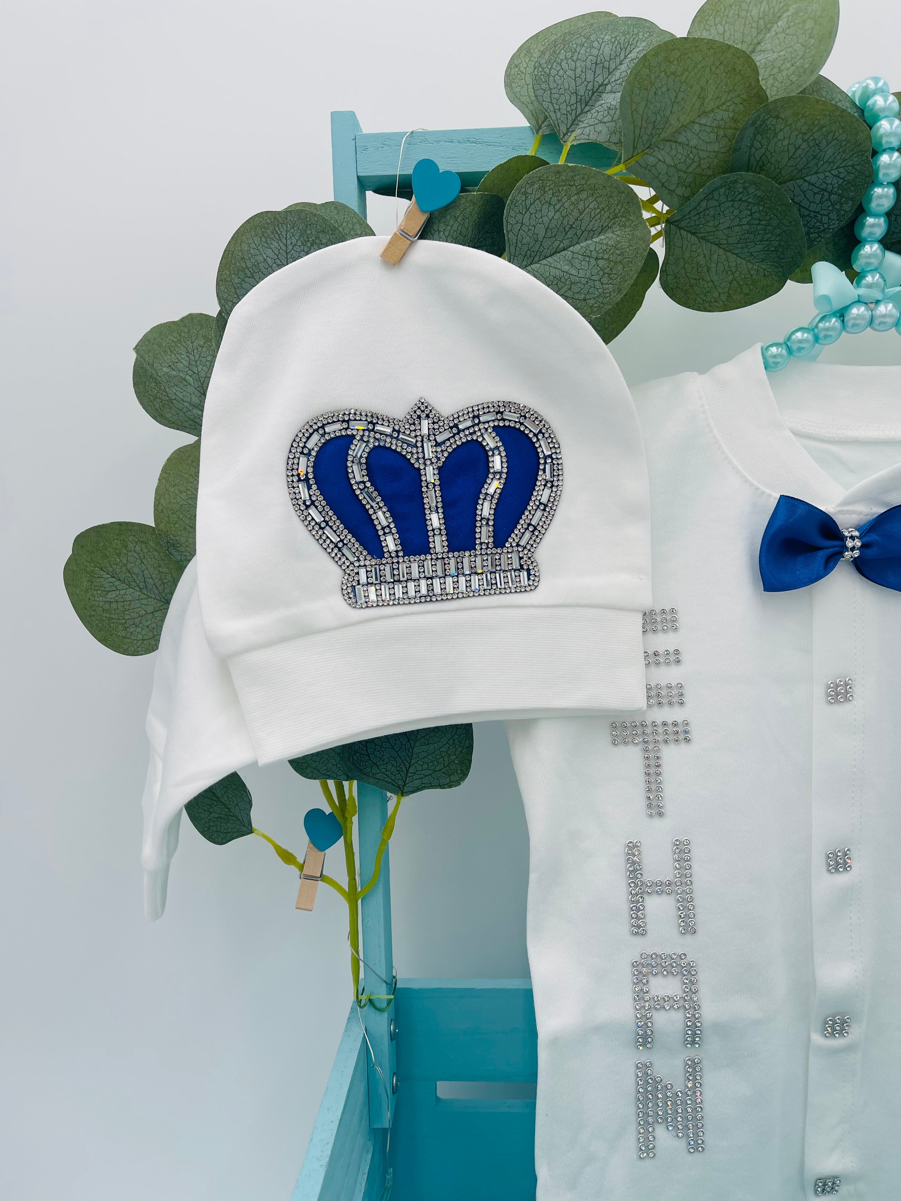 Conjunto de bebé niño con corona de lujo