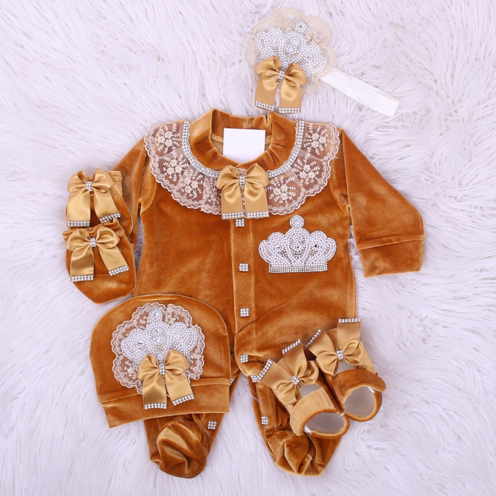 Golden Majesty Newborn Set